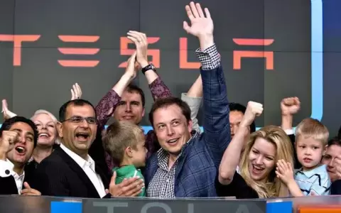 Hija trans de Elon Musk logr� autorizaci�n de un tribunal en EEUU para cambio de nombre