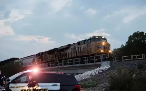 Horror en Texas: la Polic�a revel� c�mo descubri� los cad�veres de los 46 migrantes en el interior del cami�n