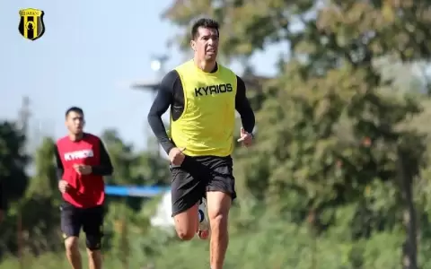 �Topo� C�ceres eval�a su retirada tras la finalizaci�n de su contrato