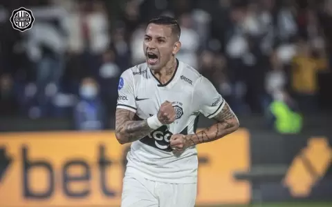 �As� se juega la Copa! Olimpia se impone de local ante Goianiense