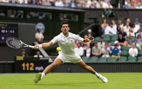 R�cord para Novak Djokovic tras debut triunfal en Wimbledon 2022