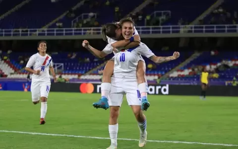 �Paraguay triunfa sobre la hora y es semifinalista de la Copa Am�rica!