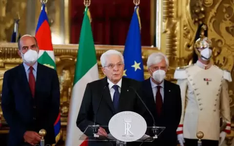 El presidente de Italia disolvi� el Parlamento tras la renuncia del primer ministro Mario Draghi