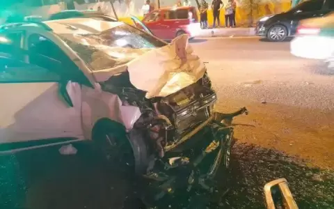 Desnivel de bad�n provoca grave accidente en Asunci�n