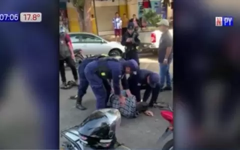 Nueva ri�a en la calle: PMT vs. hombre que atropell� una barrera