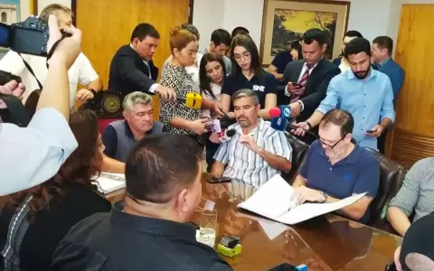 Diputados presentaron tercer libelo acusatorio contra Sandra Qui��nez