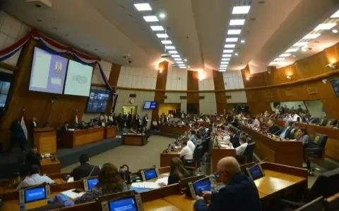 Juicio a FGE: sesi�n en Diputados se dilata en medio de caldeada discusi�n e insultos