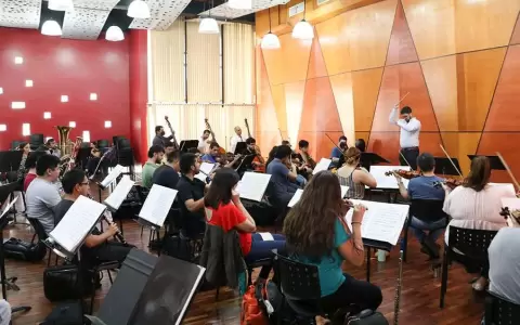 �Desenchufate� en el Teatro Municipal