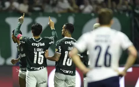 Cerro Porte�o se elimina tras humillante goleada ante Palmeiras