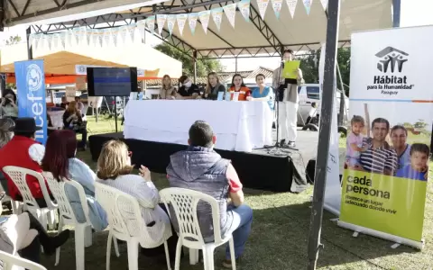 Di�logo y participaci�n comunitaria contribuyeron a superar barreras para vacunaci�n anti-Covid