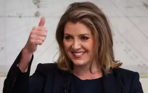 Qui�n es Penny Mordaunt, la favorita para suceder a Boris Johnson que promete ser una �Thatcher con buenos modales�