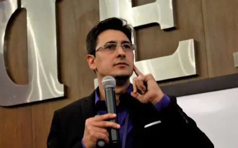 Informe de Abdo: �Cartes sigue haciendo el orden del d�a de la agenda de Marito�, se�ala analista