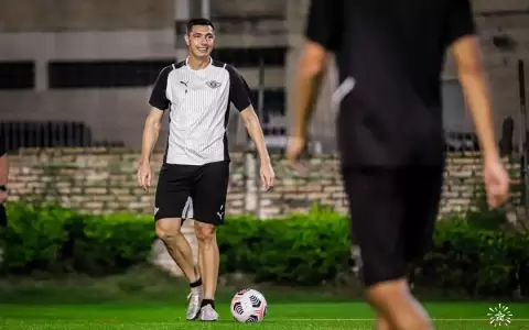 �scar �Tacuara� Cardozo renueva su contrato con Libertad