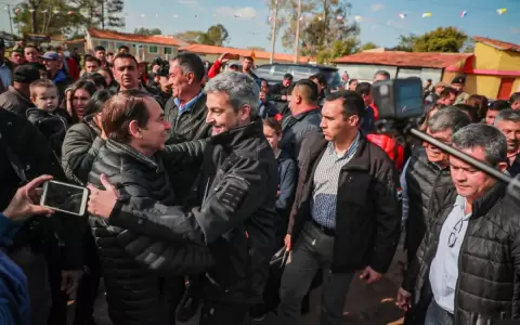 �eembuc�: Mario Abdo atribuye obra del Gobierno al Partido Colorado
