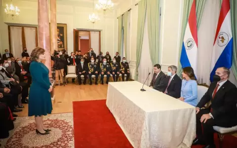 Presidente toma juramento a Mar�a Leticia Casati como embajadora ante el Vaticano