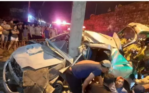 Tremendo accidente deja dos muertos en Limpio