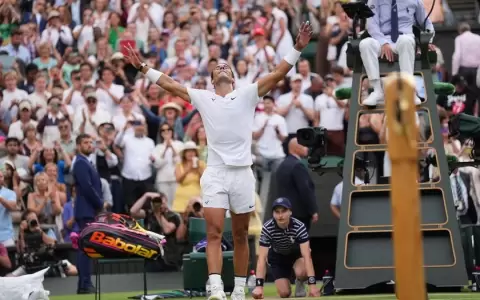 Nadal se mete en semifinales tras vencer a Fritz y al dolor