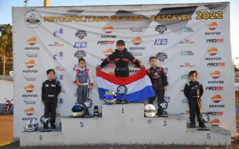 Ricardo Clari Gayol gana y lidera el Campeonato Metropolitano de Karting