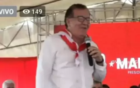 Nicanor se salv� de tremenda ca�da en medio de discurso pol�tico