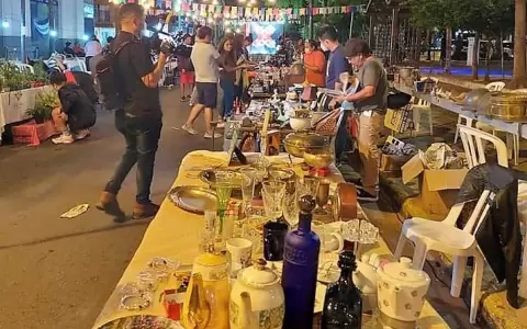 Mercado de pulgas, un cl�sico que vuelve este s�bado en Calle Palma