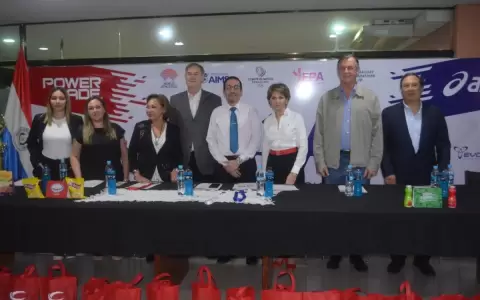 Marat�n Internacional de Asunci�n en �Homenaje a Paulo Reichardt�