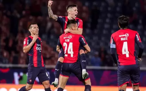 Cerro Porte�o vence a un 12 de Octubre que lo puso en aprietos