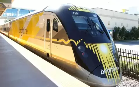 El tren r�pido que unir� a Miami y Orlando no tendr� parada en Disney