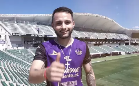 Mazatl�n presenta a Colm�n