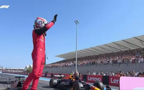 Con ayuda de Sainz, Leclerc obtiene la pole position del GP de Francia