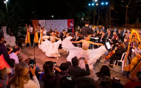 Sinfon�a divertida: ciclo "Cultura en los barrios de Asunci�n" de la OSCA