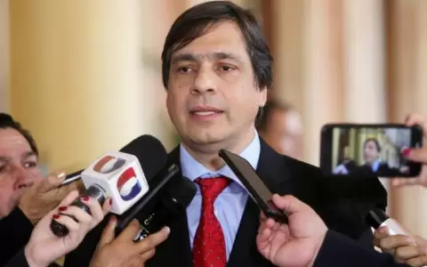 Caso IPS: Vicente Batalgia se�ala que volver� a hacer consultorio si lo destituyen