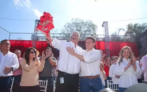 Hoy Brunetti es precandidato oficialista, pero el TEP tiene la �ltima palabra