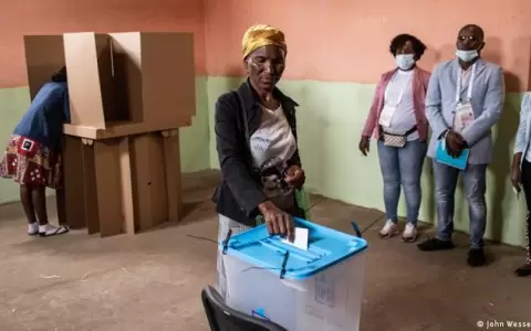 Angola vota en las elecciones m�s re�idas en medio siglo
