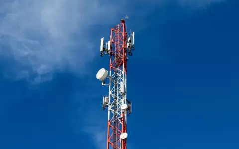Oposici�n a instalaci�n de antena de telefon�a acaba con dos fallecidos