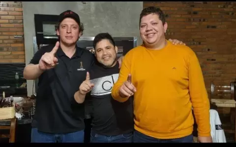 Luis Urbieta renuncia a reelecci�n por el oficialismo y se pasa a Honor Colorado