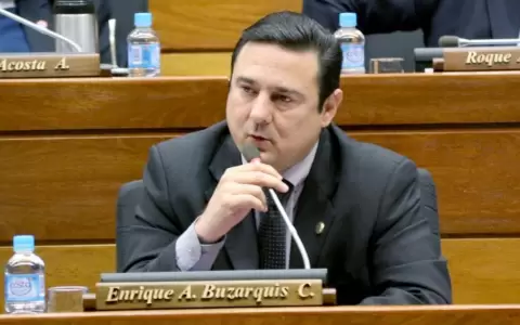 Afirman que miembros de bancada liberal buscan archivar juicio pol�tico a Qui��nez