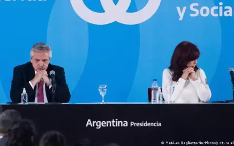Involucran al hijo de Cristina Fern�ndez en juicio por corrupci�n