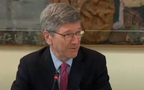 El economista Jeffrey Sachs asegur� que no cree que Colombia termine como Venezuela
