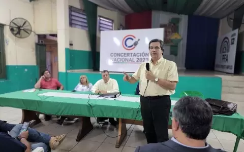 "Necesitamos romper con el continuismo", se�al� senador