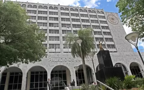 V�a ley, proponen suspender a jueces que activen en pol�tica partidaria