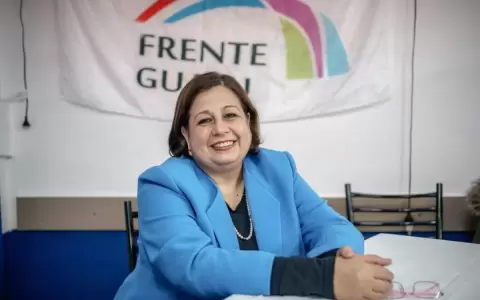 Esperanza Mart�nez anuncia su continuidad en la Concertaci�n