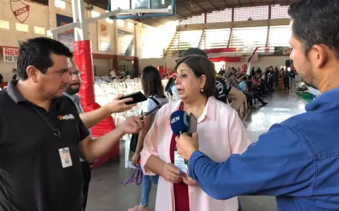 Esperanza descabalga: pacto en la oposici�n cada vez m�s difuso