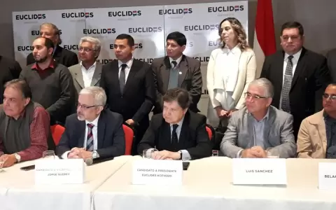Euclides Acevedo confirma a Querey como su candidato a vicepresidente