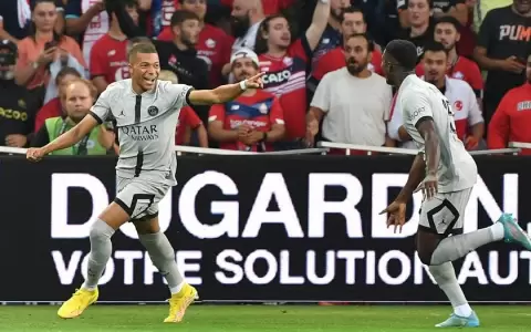 PSG golea gracias a un show del tridente Mbapp�-Neymar-Messi