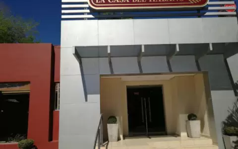 Franquicia "La Casa del Habano" habr�a dejado de operar con el Grupo Cartes