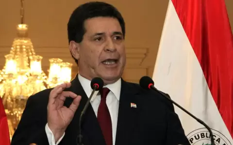 Cartes puede declarar por escrito ante Comisi�n Bicameral, seg�n juez