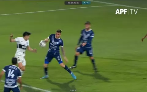 Comisi�n de �rbitros reconoce error en penal concedido a Olimpia
