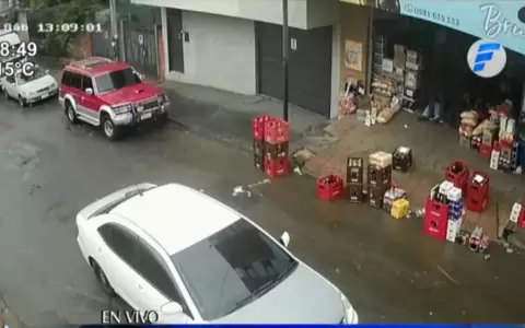 Asalto tipo comando en el Mercado 4, marginales se llevan G. 8 millones