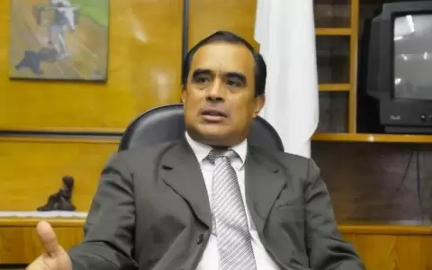 Tribunal dispone nuevo juicio para Roberto C�rdenas y anula primera sentencia