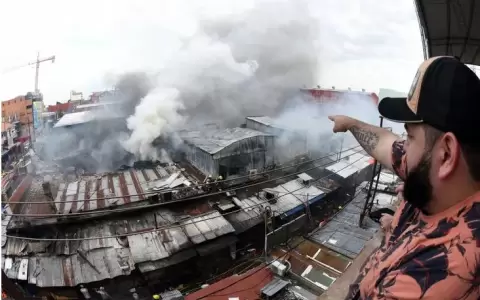 Incendio en Feria Arag�n: reubican a comerciantes